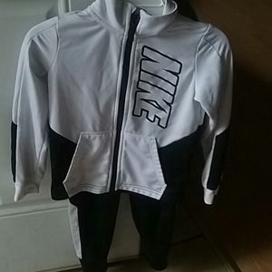Nike jumpsuit little boy size 5